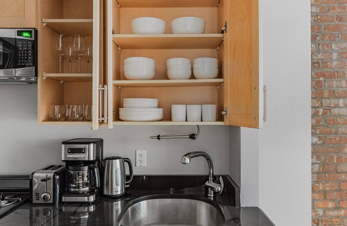 Uptown Apartment | Blueground | UES, AC, w/d, nr Central Park