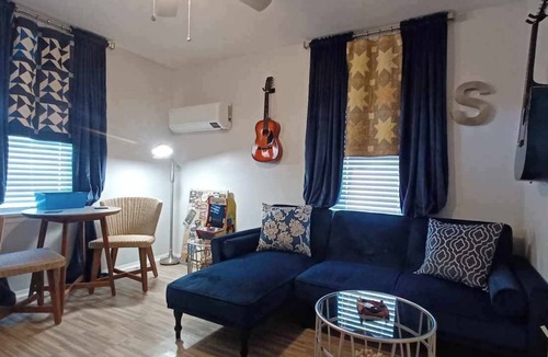 Memphis Apartment | Blues Alley Downtown Memphis