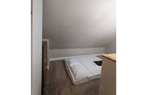 North Tonawanda House | Boho Chic House w/hot tub - 15 min from Niagara Falls!