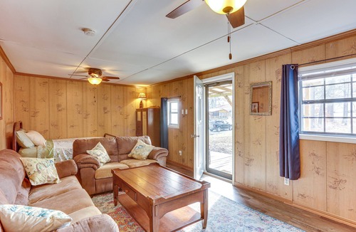 Parsons Cottage | ‘Brodies Landing Cottage’ ~ Half Mi to Lick Creek!