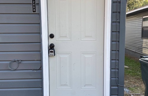 Little Rock House | Budget Friendly Stylish Townhome under 5mins from UAMS/AR Children's