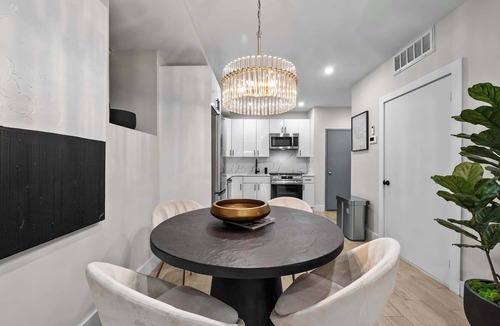 Crown Heights Apartment | Carroll Court I by Rove Travel | Apartment w/Terrace