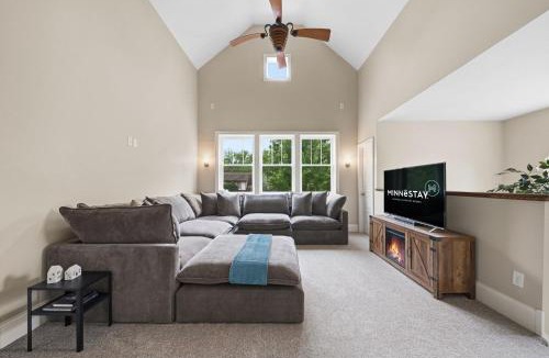 Linden Hills House | Casa Roja