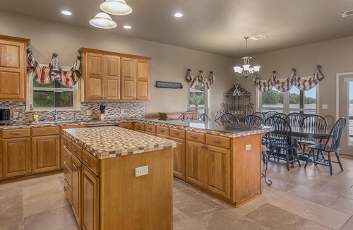 Homer Cabin | Catfish Cabin on beautiful Lake Claiborne...sits right over the water