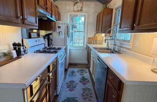 East Central Shelby Cottage | Charming 1-bedroom cottage on Peaceful Lake