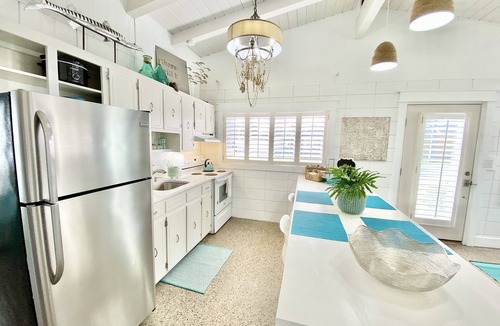 Laguna Beach Estates House | Charming 2BR Laguna Beach Cottage with Fenced Yard, Patio at beach access #81