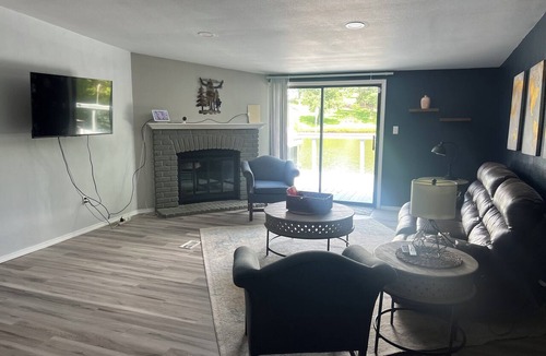 Evening Shade House | Charming 3-bedroom house with AC in peaceful Cookson