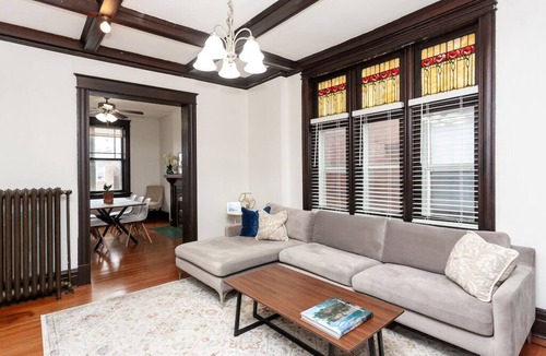 Shaw Apartment | ☆Charming 3BR Historic/Renovate☆Near Downtown/Park