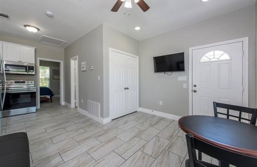San Leon Cabin | Charming cabin with full kitchen! Unit 3/6