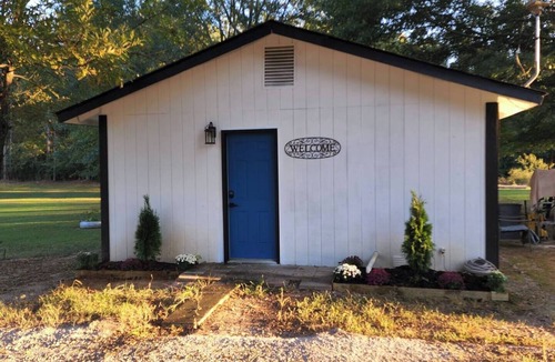 Royal Cottage | Charming cottage in Royal with WiFi and AC - perfect getaway