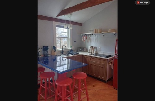 McIndoe Falls Apartment | Charming loft apartment with private deck, perfect for relaxing