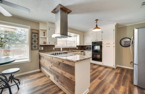 Redlick House | Charming Texarkana Home: Lake & Pool Access!