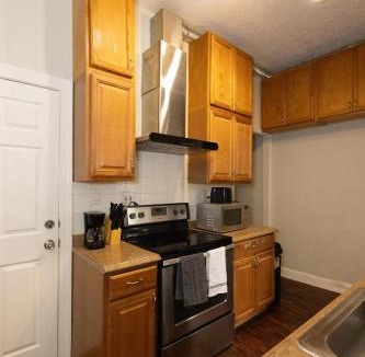 Jersey City Apartment | Chic 3BR Hideaway mins from NYC
