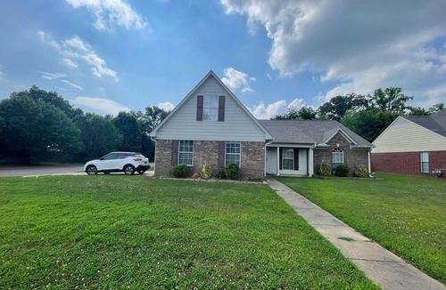 Southaven House | Close to Everything , 4BR 2BA in a Quiet Neighborhood, Greater Memphis