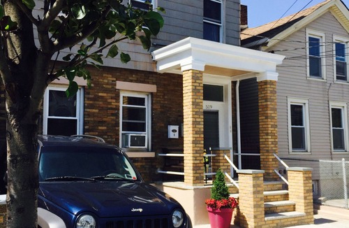 The Heights Apartment | CLOSE TO NEW YORK CITY, 17 MIN. TO TIMES SQUARE. Free parking.