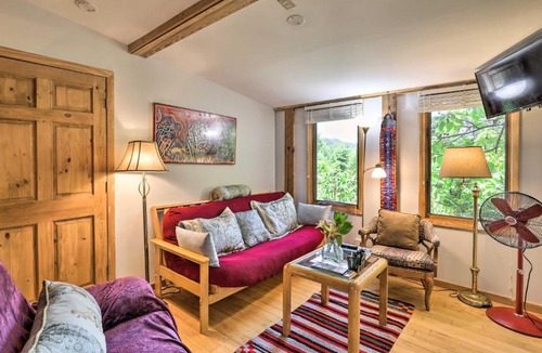 Marshall Apartment | Cookout Ready! 'Sweet Suite' w/Views in Leicester