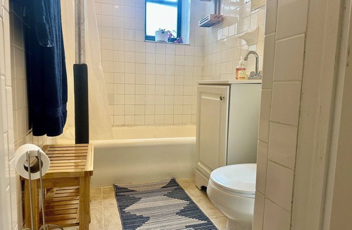 Crown Heights Apartment | Cozy 1-bedroom apartment in delightful Brooklyn with AC near subway and park