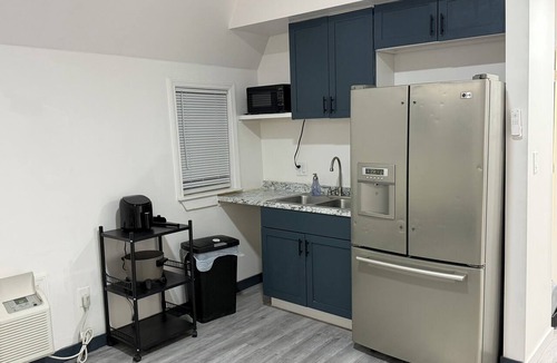 South Memphis House | Cozy 2-bedroom house 5 mins from downtown Memphis