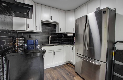 Memphis House | Cozy 2BR Retreat -Quick Drive to Downtown Memphis