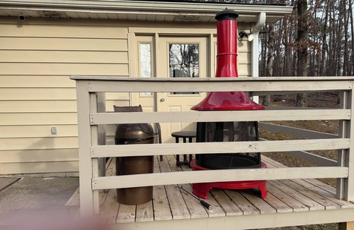 Little Rock House | Cozy 3-bedroom house in Little Rock with AC for a long weekend getaway stay.