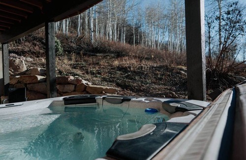 Silver Summit House | Cozy Cabin Getaway Above Park City With Hot Tub