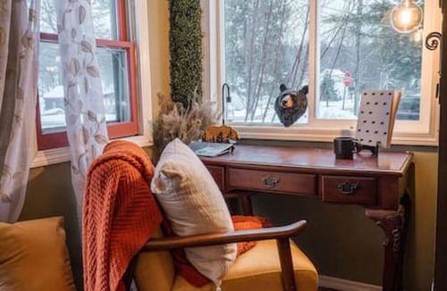 Remsen Cabin | Cozy Cabin Near kayuta Lake-The Black Bear