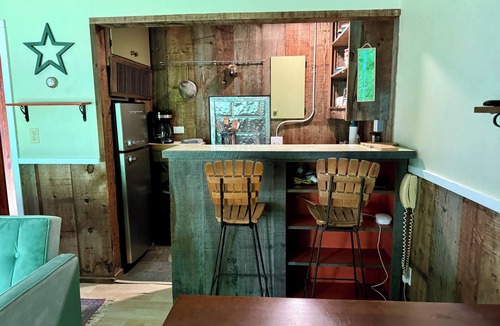 Waitsfield House | Cozy Cabin on Mill Brook, Minutes to Sugarbush & Mad River Glen