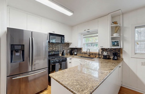 Fulton House | Cozy family-friendly house with BBQ, WIFI, dog-friendly, close to the Bay