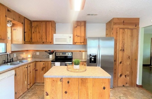 Ozark House | Cozy home right off the Pig Trail, in the Ozarks