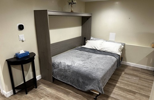 North Massapequa Apartment | Cozy Studio Apartment With Park View /Pet-Friendly Neighborhood