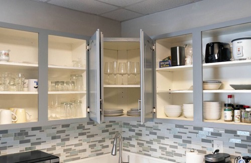 Bayonne Apartment | Deluxe 4BR-2BA-12 Beds | NYC | MetLife | Parking