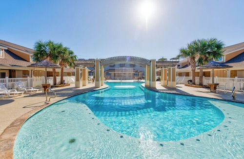 Corpus Christi House | Dog-Friendly Beach Escape | Pool & Splash Zone Fun