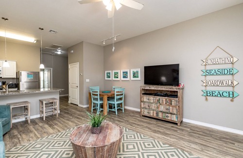 Corpus Christi House | Dog-Friendly Coastal Escape | Heated Pools & Walk to Beach