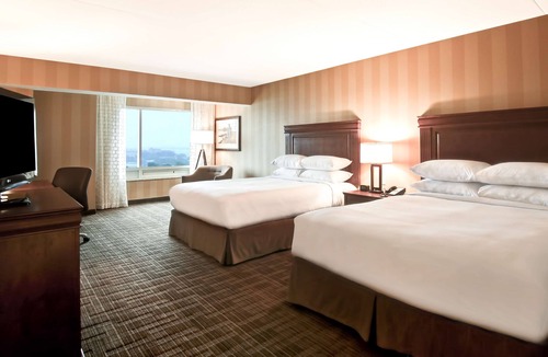 Fallsview Resort | DoubleTree Fallsview Resort & Spa by Hilton Niagara Falls