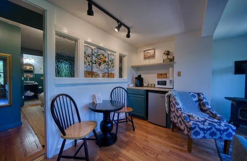 Eureka Springs Historic District Apartment | Downtown Edgewood Terr Piedmont