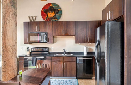 Downtown Nashville Condo | Downtown Music City Loft living! ~Steps to the Ryman and Broadway