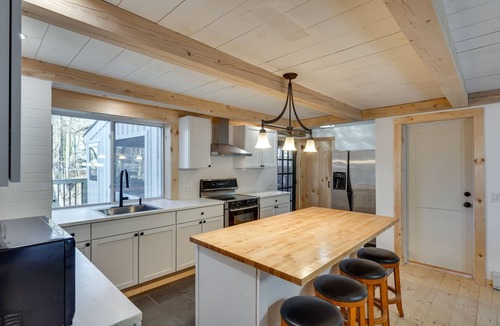 Chittenden House | Duplex Unit, 2 Mi to Chittenden Reservoir!
