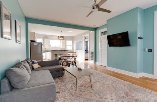 Eastwood House | East Nash 3BR Fenced Yard | Deck | Parking | Pets