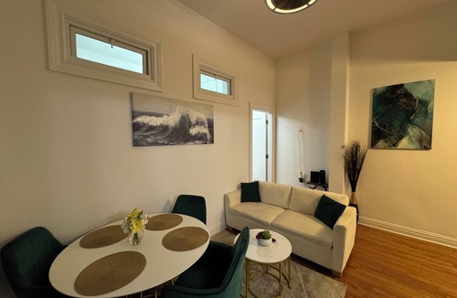 Lincoln Square Apartment | Elegant 2-BD. Manhattan Escape Steps from Central Park