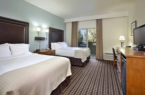 Redmond Cabin | Elegant Canyon Rim Retreat & Spa | 2 Units