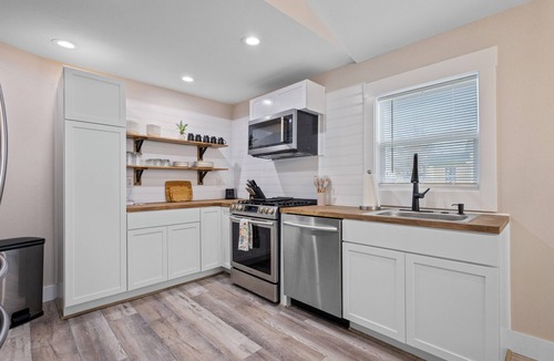 Siloam Springs House | Elle House 4 Bedroom House in Historic Downtown Siloam Springs