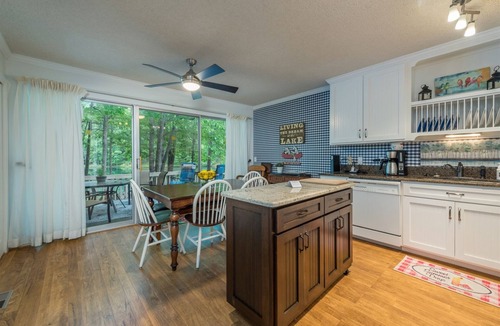 Lake Lure House | Fairway Villa 0405 at Rumbling Bald