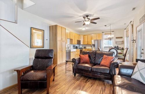 Lake of the Ozarks House | Family Fave! EV Charging/Fishing/Kayaks/Arcade