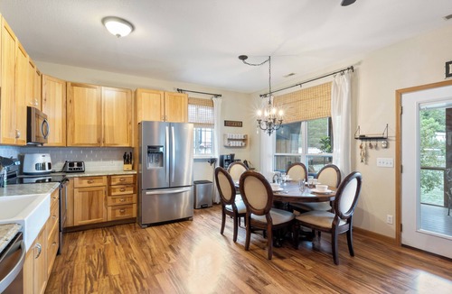 Lake of the Ozarks House | Family Fave! EV Charging/Fishing/Kayaks/Arcade