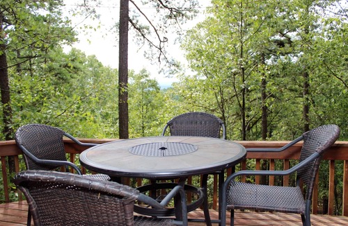 Hot Springs Village House | Family Friendly Home with Large Fenced Yard!