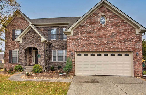 Spring Hill House | Family-Friendly Spring Hill Home w/ Theater!