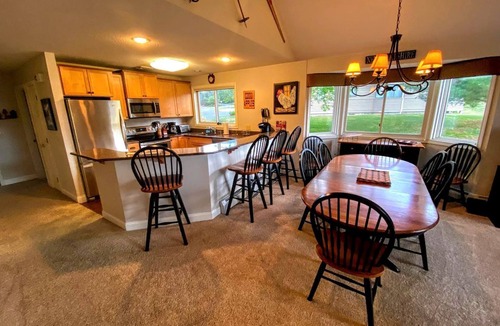 Carroll Cottage | Fantastic Accommodation in Bretton Woods on a Golf Course
