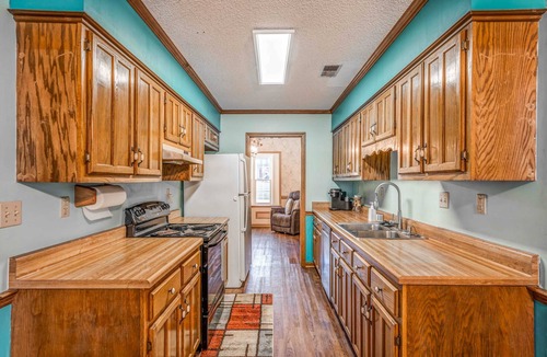 Bartlett Estates House | Fenced Yard - Family-Friendly Bartlett Estates