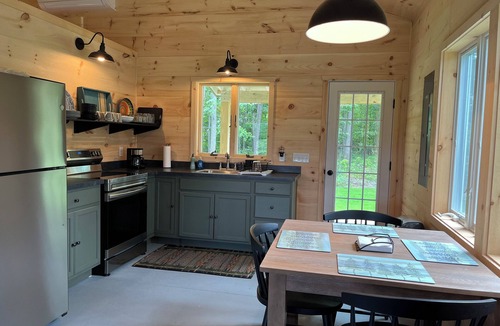 Town of Jerusalem Cottage | Firefly Cottage in the heart of the FingerLakes. Amazing Vineyard views