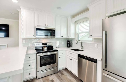 Surfside Beach House | Fisherman's Dream: Waterfront Home